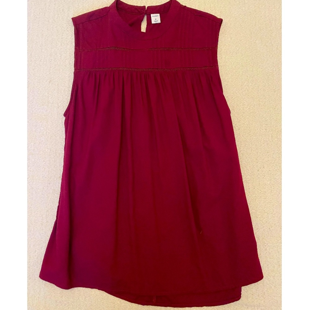 Old Navy blouse; medium; sleeveless
